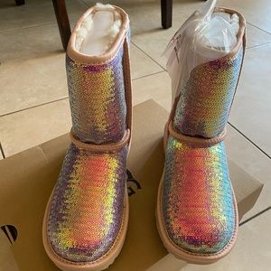 UGG Kids’ Classic Short II Sequin Boot